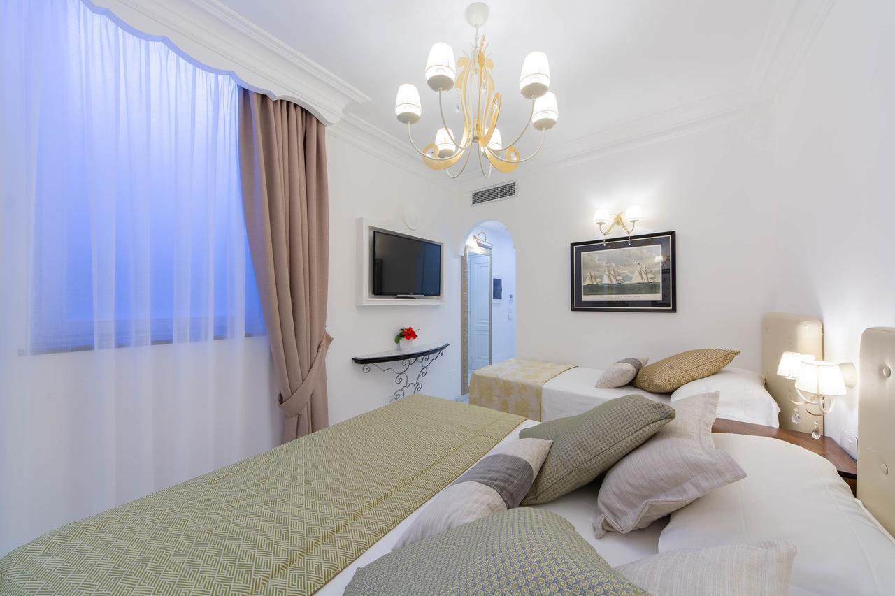 Villa Amore Hotel 4*